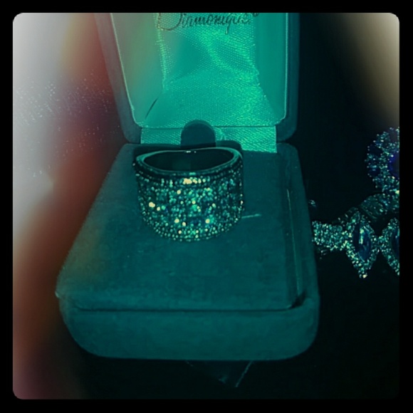 Sold - Picture 2 of 3